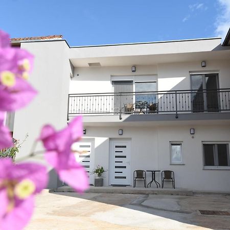 Karlo Apartments ซาดาร์ ภายนอก รูปภาพ